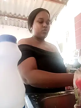 PerlaCurvasgrandes online show from 02-19-26, 06:04