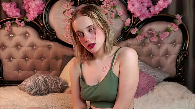 KirstinMcgeady online show from 03-07-26, 12:13