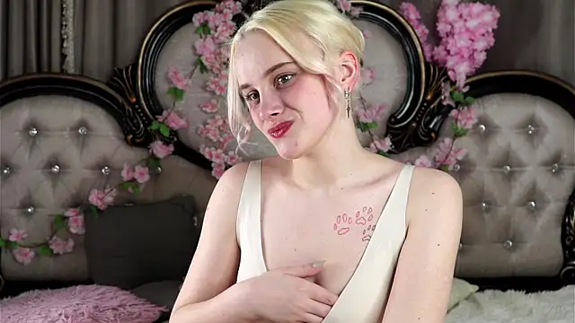 KirstinMcgeady online show from 03-28-26, 11:21