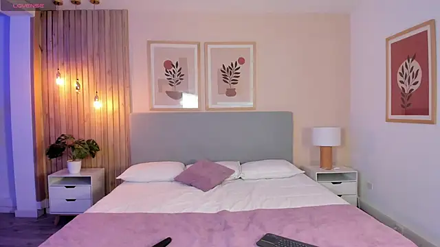 MoonofHades online show from 03-11-26, 04:07