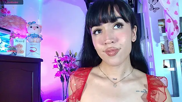 Yiyii online show from 05-13-26, 09:00
