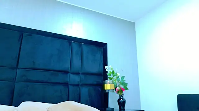 HollyOlson online show from 06-10-26, 07:35