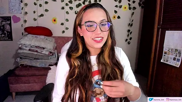 Hanna Tm online show from 05-21-26, 04:19