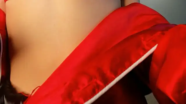 Snapshot of Andanda2k2 chatting on 02-18-26, 11:01 Andanda2k2 online show from 02-18-26, 11:01