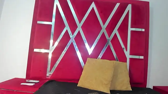 Mia scandark online show from 03-16-26, 10:36