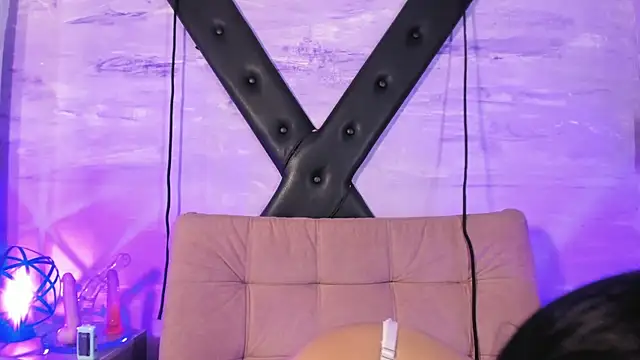 gaiia uwu online show from 02-21-26, 03:24