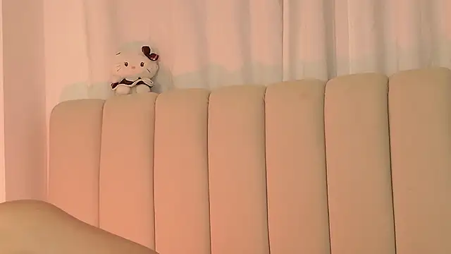 JulietRiverr online show from 04-26-26, 01:25