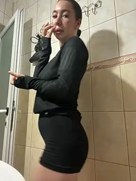 I amSis online show from 02-24-26, 08:23