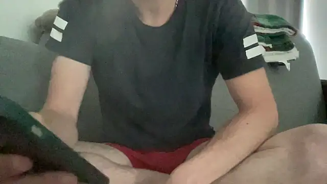 lechouilleur44 online show from 04-27-26, 08:45