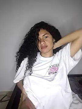 RizHoney online show from 02-12-26, 12:22