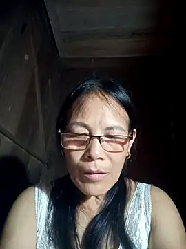 Snapshot of toyo_668 chatting on 05-11-26, 04:04 toyo 668 online show from 05-11-26, 04:04