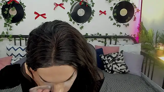 Snapshot of MadisonEsprit chatting on 03-03-26, 03:12 MadisonEsprit online show from 03-03-26, 03:12