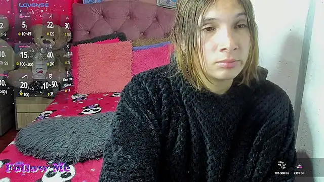 Tiffanny bunny97 online show from 03-18-26, 09:51