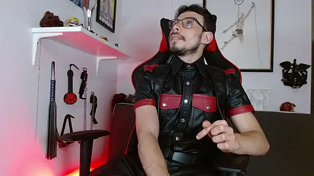 Thom sam  online show from 03-25-26, 12:49