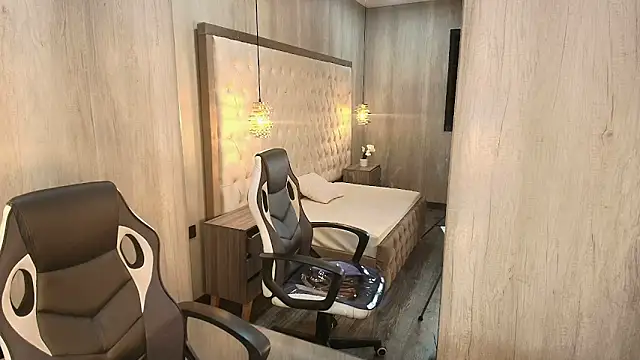 Anya Volker online show from 03-11-26, 12:11