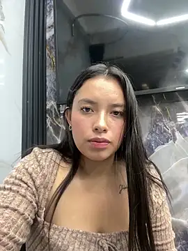 Miss Bella Flame online show from 04-16-26, 07:14