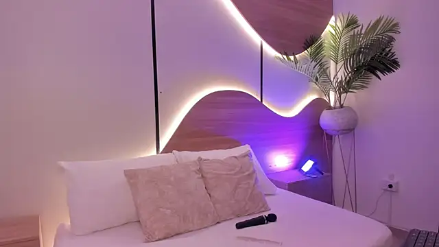 ariadna boneville online show from 05-31-26, 02:31