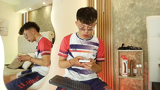 Dark Nico online show from 04-01-26, 03:40