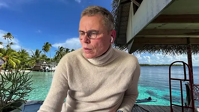 Snapshot of stephcmoi007 chatting on 03-04-26, 01:39 stephcmoi007 online show from 03-04-26, 01:39