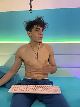 abrilandjulian online show from 03-23-26, 11:36