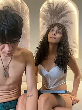 abrilandjulian online show from 04-18-26, 07:58