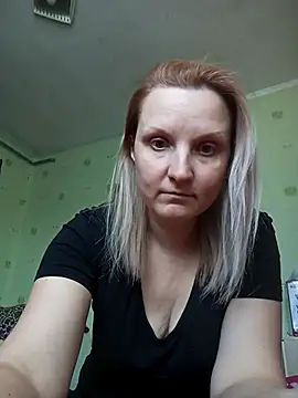 Snapshot of SusanGold9211 chatting on 03-23-26, 10:08 SusanGold9211 online show from 03-23-26, 10:08