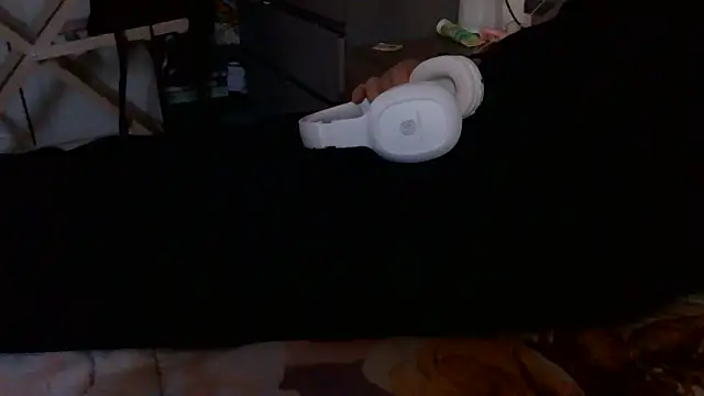 luanahot1 online show from 04-04-26, 02:03