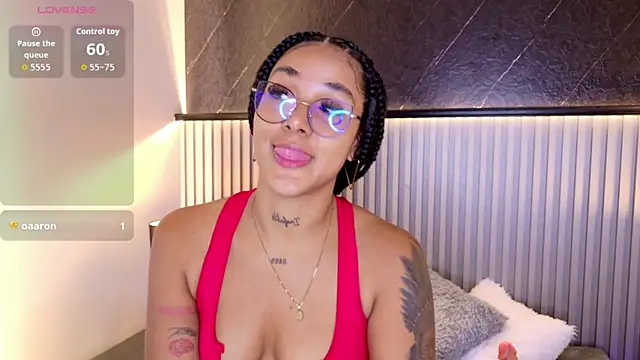 Kinsleybrown online show from 04-23-26, 05:19