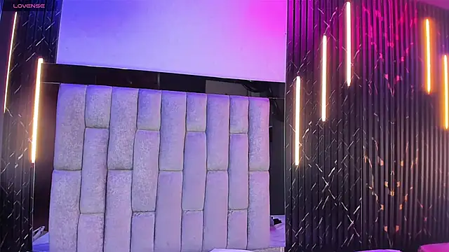 CamilaParisi online show from 04-22-26, 11:56