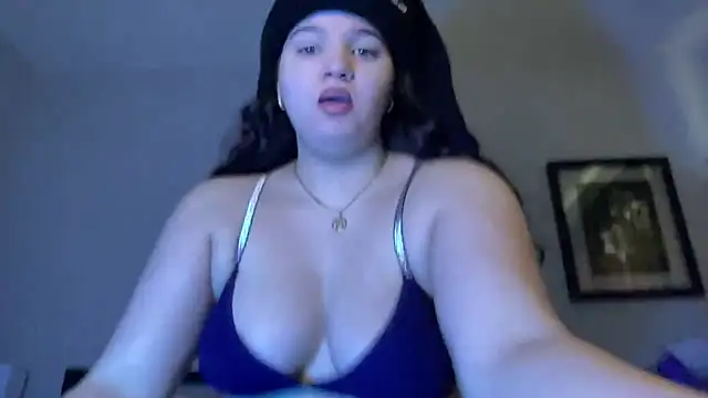 Snapshot of SoyOceanne chatting on 03-05-26, 05:31 SoyOceanne online show from 03-05-26, 05:31