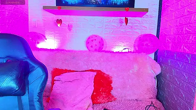 kiim xxx katta online show from 03-25-26, 11:27