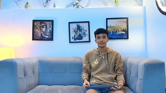 YOUNG BOYS HELL online show from 04-01-26, 01:17