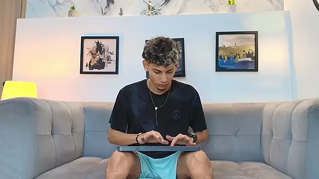 YOUNG BOYS HELL online show from 04-18-26, 01:42