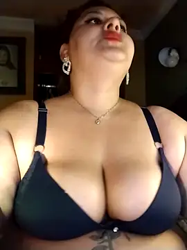 chanelxoxo18 online show from 04-10-26, 09:47