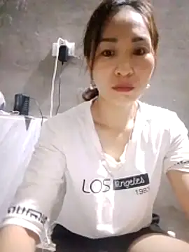 Snapshot of Thobaby112 chatting on 05-18-26, 09:09 Thobaby112 online show from 05-18-26, 09:09