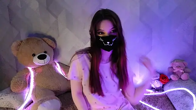 llonaMask online show from 02-27-26, 08:36