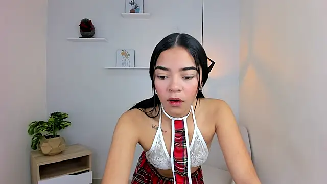 Dafne Maroto online show from 04-26-26, 12:25