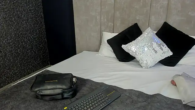 PerlaRogerss  online show from 03-16-26, 10:52