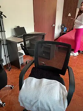 Luna rousse26 online show from 03-10-26, 12:32