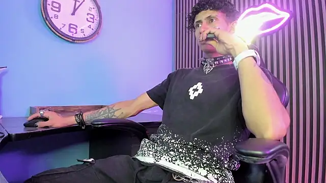 Maximoking26 online show from 03-01-26, 04:14