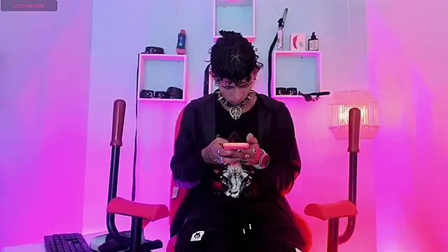 Maximoking26 online show from 07-02-26, 04:51