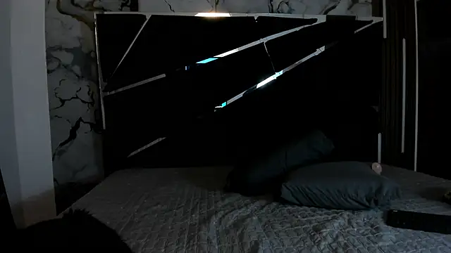 Couple In Heat online show from 04-13-26, 07:52