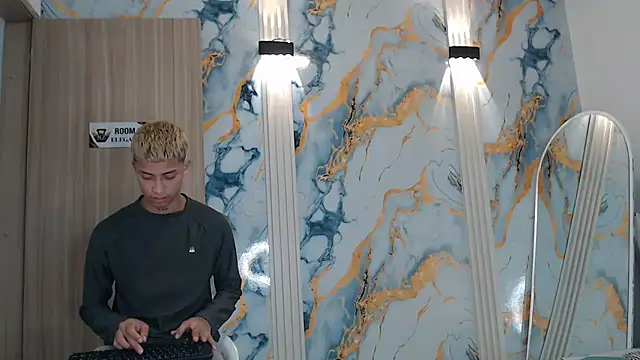 GOLD BOYS online show from 04-27-26, 01:20