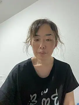 Snapshot of hanaworld chatting on 06-02-26, 03:47 hanaworld online show from 06-02-26, 03:47