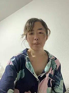 Snapshot of hanaworld chatting on 06-17-26, 01:45 hanaworld online show from 06-17-26, 01:45