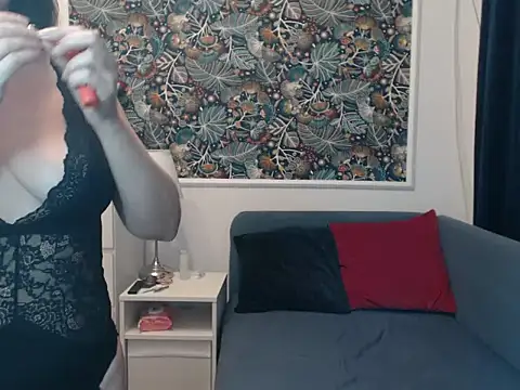 SaraGina online show from 02-18-26, 09:00