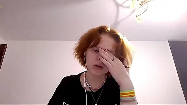 CurlaPettyBom online show from 03-06-26, 08:44