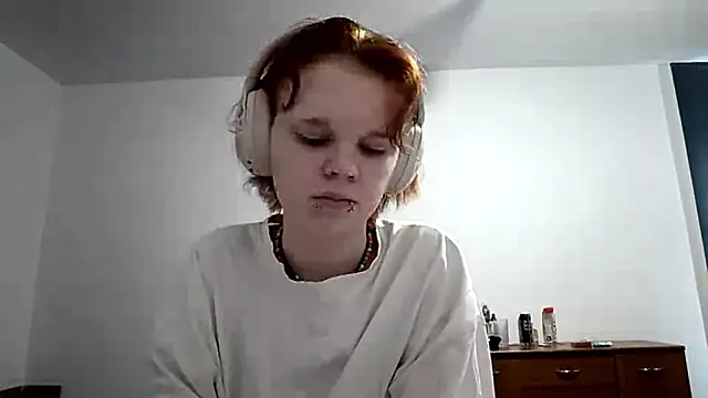 CurlaPettyBom online show from 03-07-26, 09:17