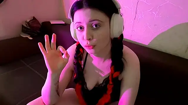 MindyMinty online show from 03-13-26, 05:03