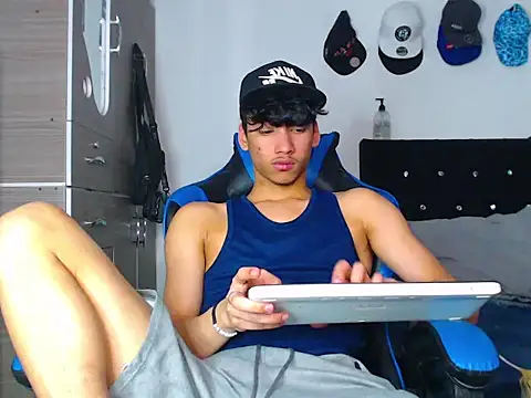 Lyam Russo online show from 02-27-26, 08:53